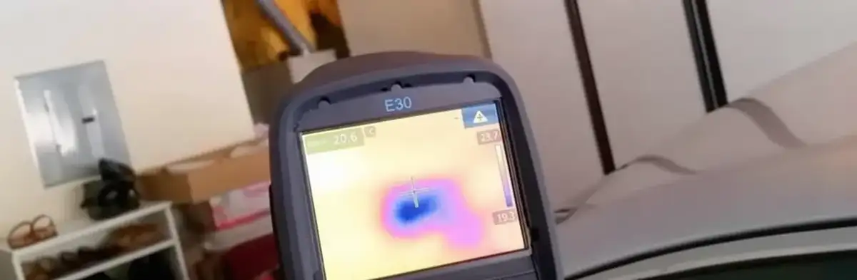mold inspection using thermal imaging technology to detect moisture and hidden mold in a home in Phoenix, AZ